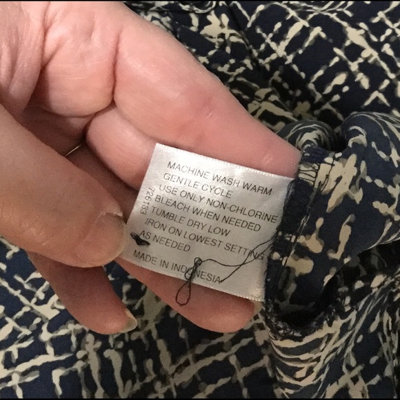 Black with tan blouse - Picture 4 of 4